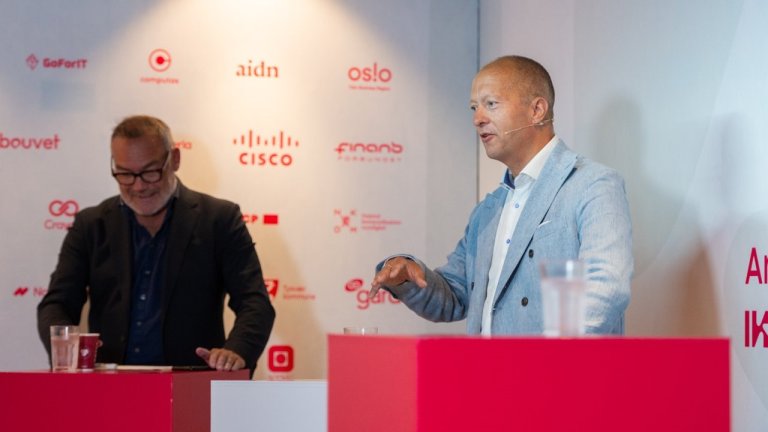 Foto av Johan Ronæs, administrerende direktør i Norsk helsenett, på scenen under Arendalsuka 2023.