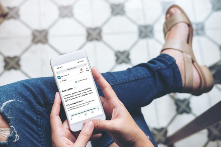 Person som ser på skjerm